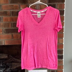 VS Pink v neck T